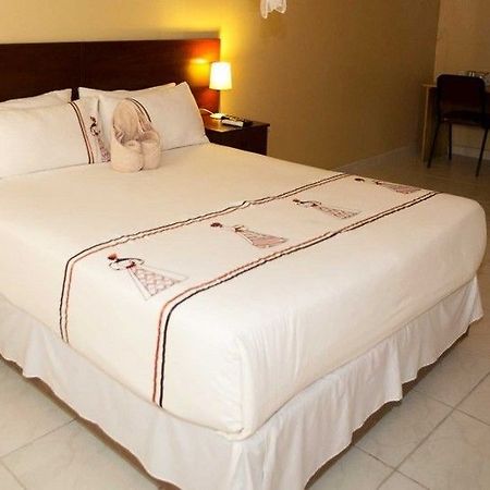 Nkanga Hotel Kasane Ngoại thất bức ảnh