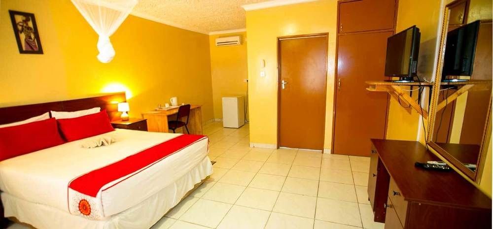 Nkanga Hotel Kasane Ngoại thất bức ảnh